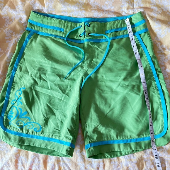 Athleta Lime and Aqua Women's Swim Shorts - Picture 4 of 5